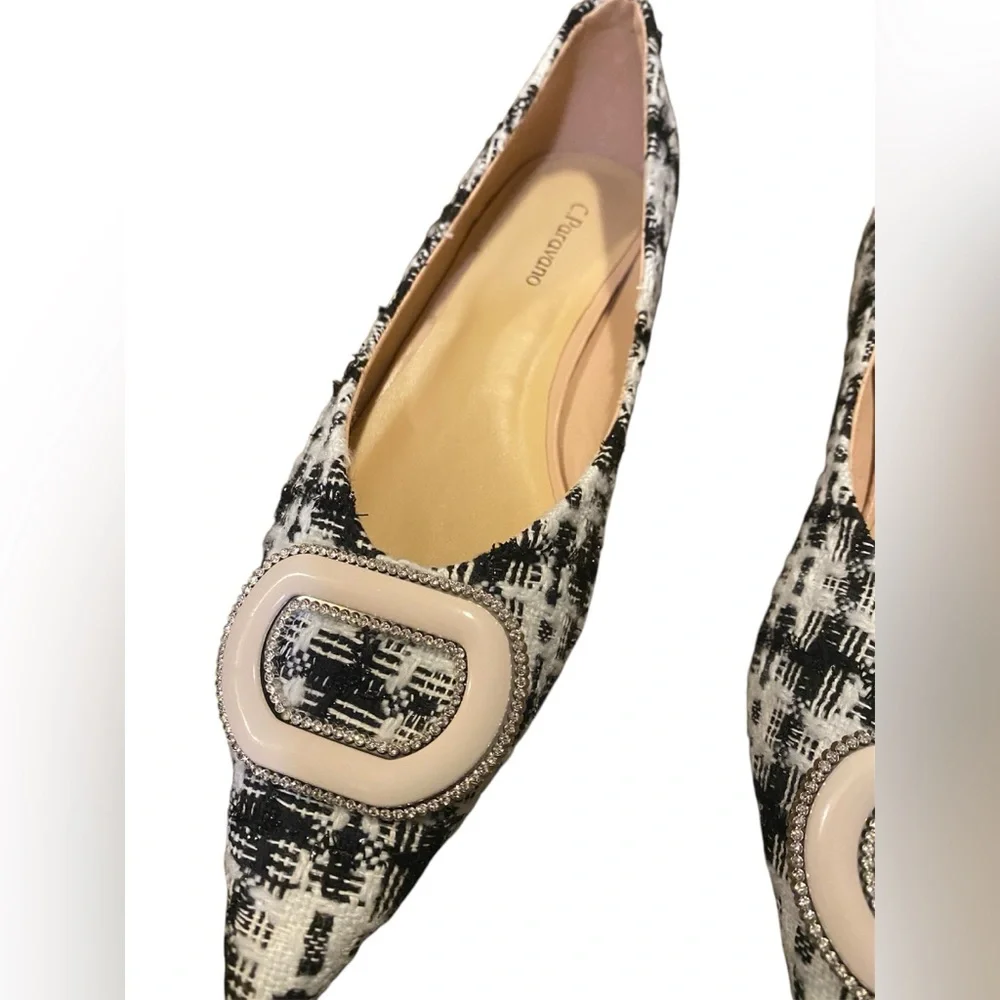 C. Paravano~Women’s Pointed Toe Leather Designer Ballet Flats, Black/White - Picture 7 of 15